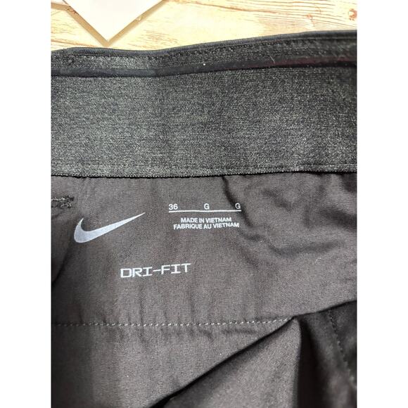 Nike Flat Front Shorts Black Men's Size 36  Cotton Blend NWT Stretch Chino - Picture 4 of 7